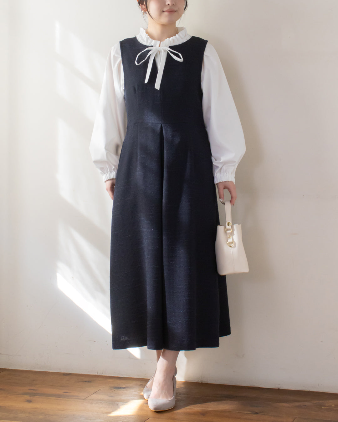 インバーテッドタックジャンパースカート – 3/4 スリークォーター