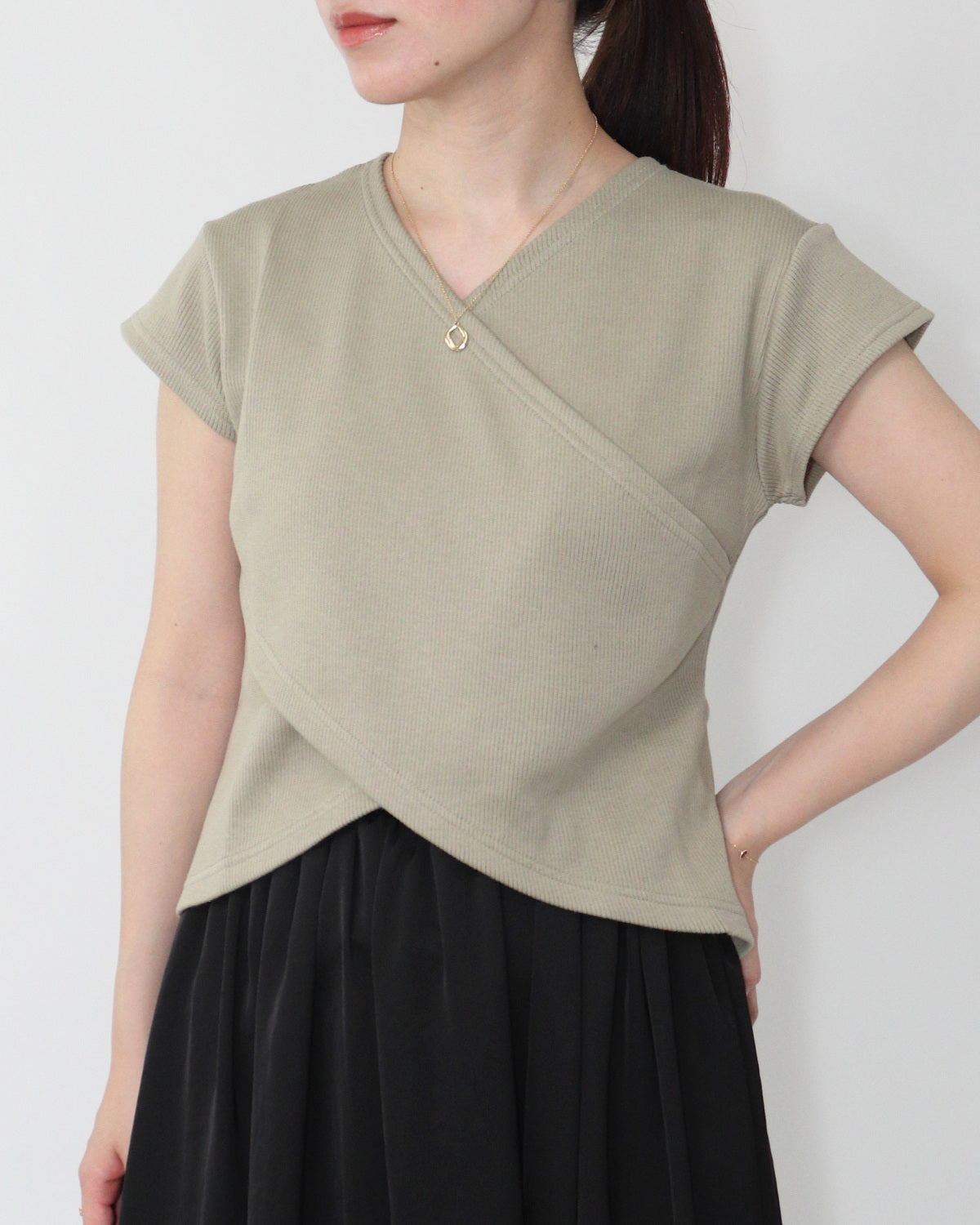LIGHTKHAKI モデル身長159㎝ 着用サイズ:FREE