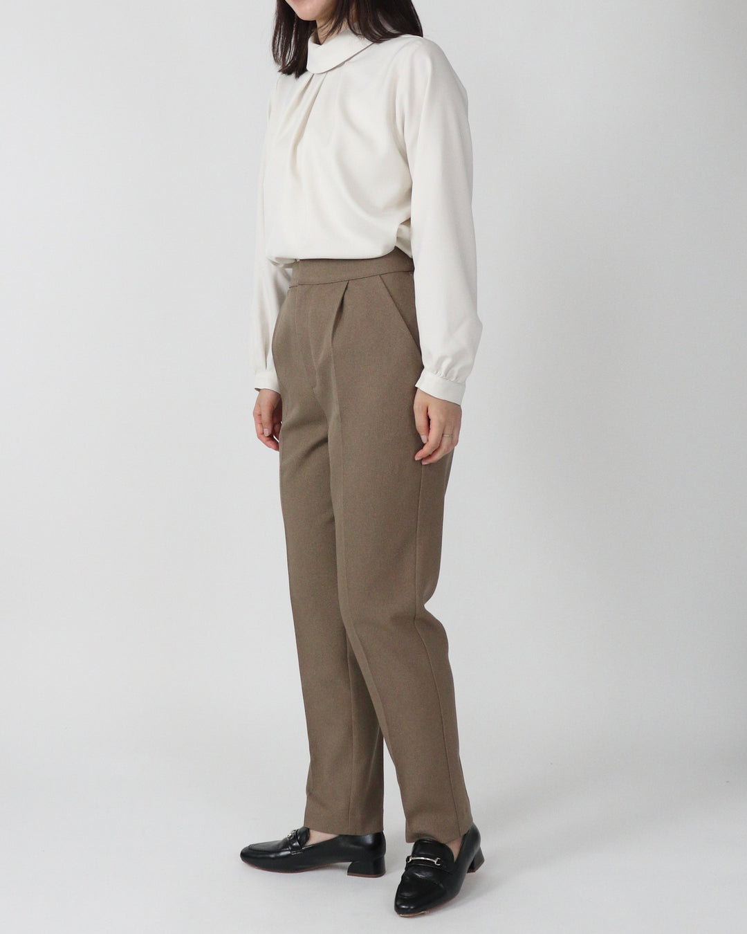 ツイルセンタープレステーパードパンツ – 3/4 スリークォーター