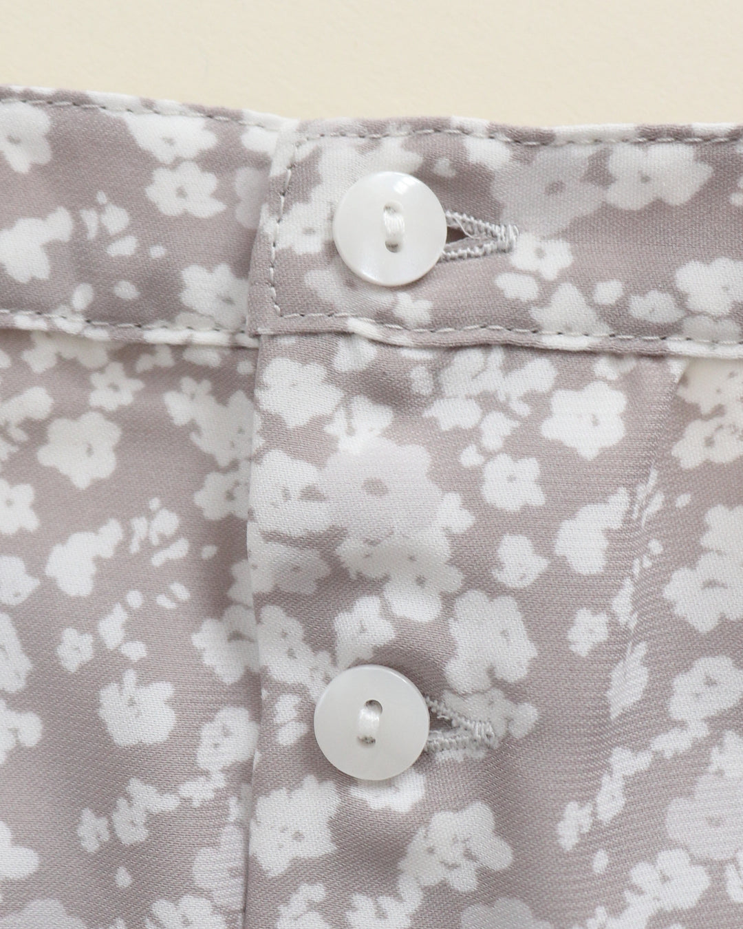 残りわずか】花柄シャーリングワンピース – 3/4