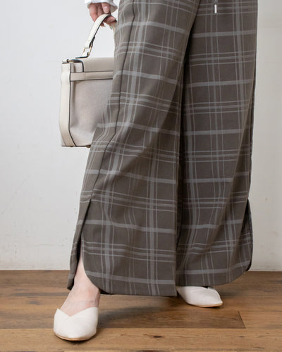 マットピーチカシュクールパンツ