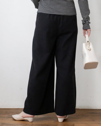 マットピーチカシュクールパンツ