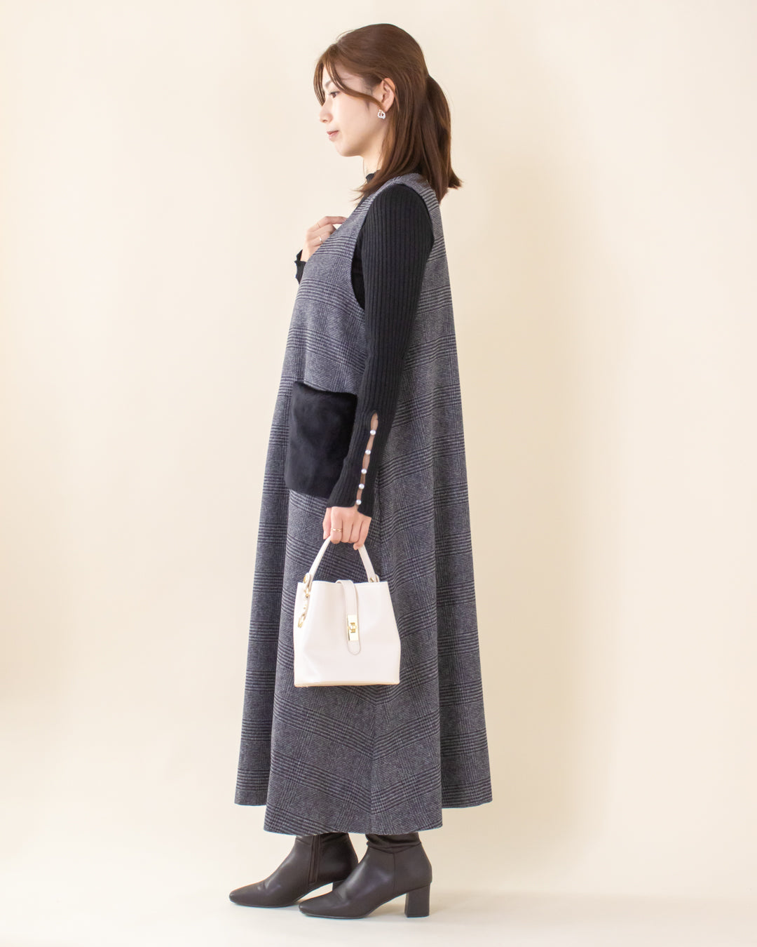 パッチポケットフレアジャンパースカート – 3/4 スリークォーター