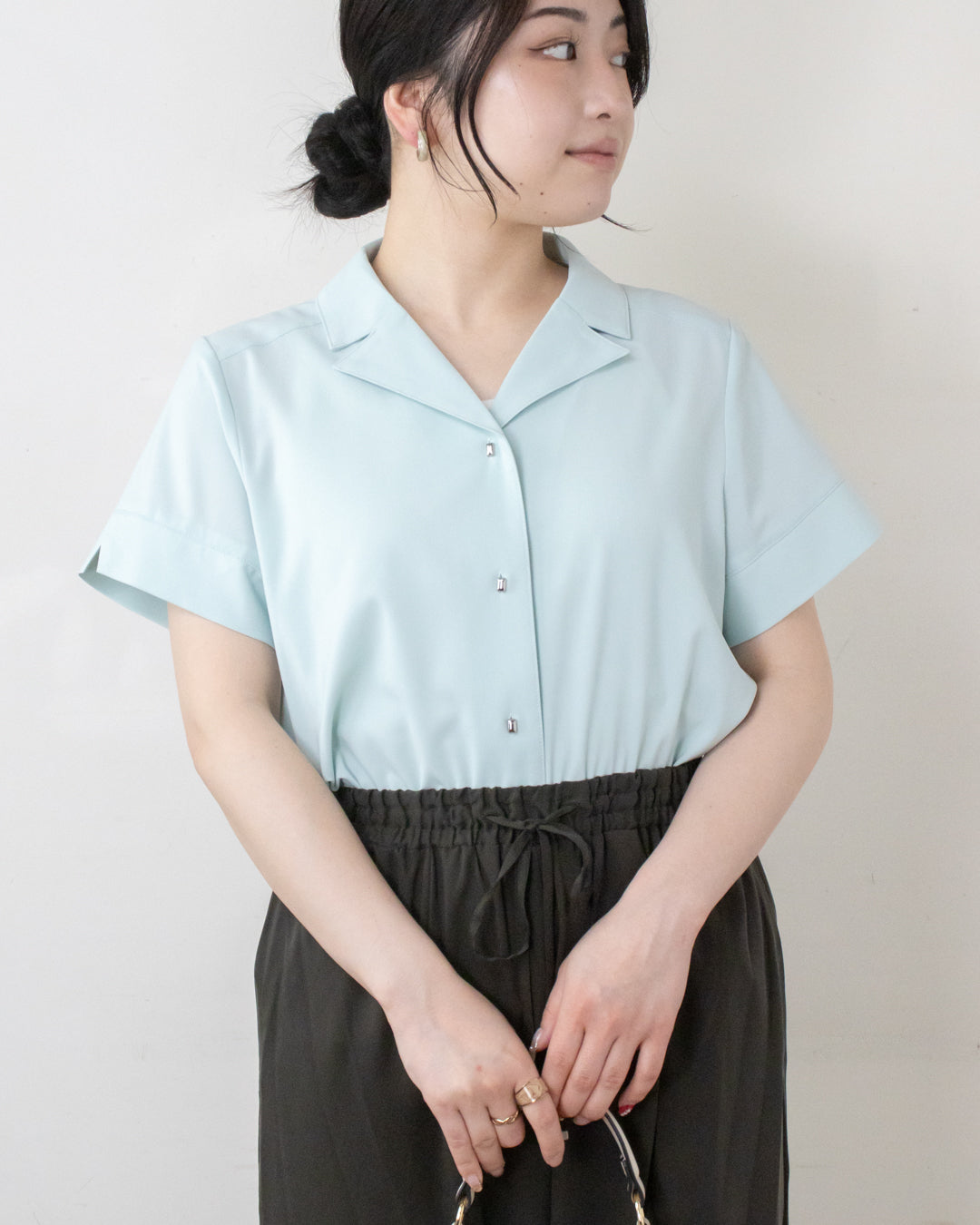 MINT　身長158㎝　着用サイズ：FREE