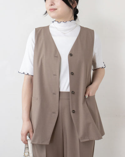BROWN　身長158㎝　着用サイズ：FREE