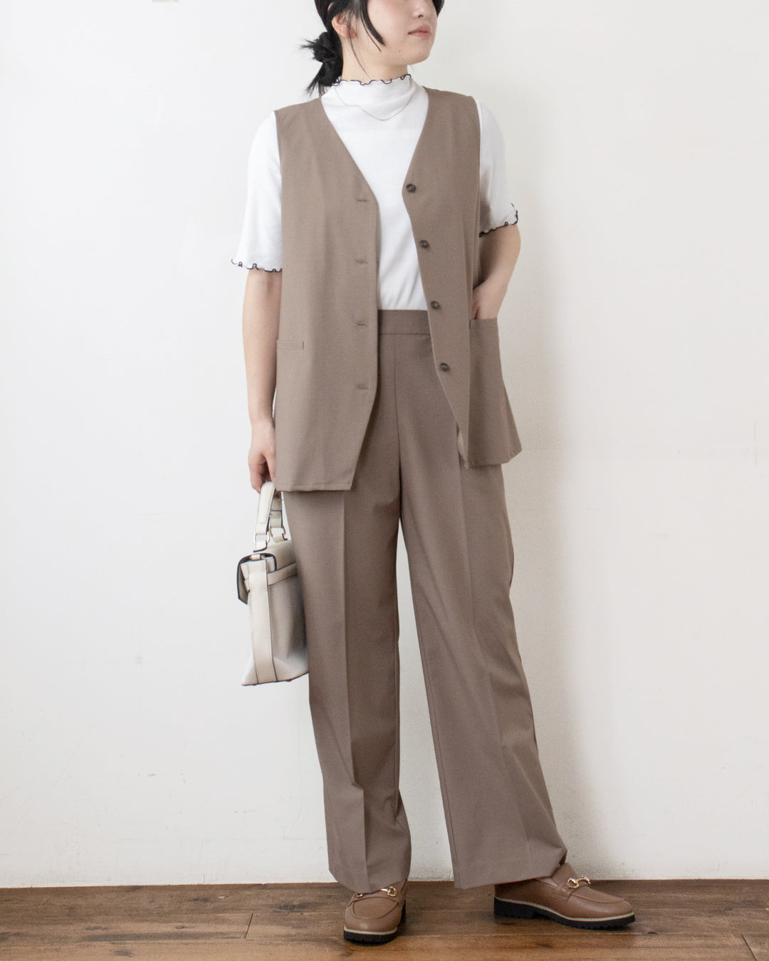 T/Rトロセンタープレスストレートパンツ
