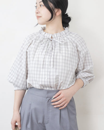 OFFWHITE/GRAY　身長158㎝　着用サイズ：FREE