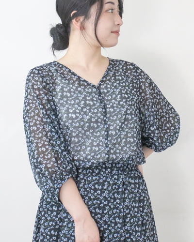 BLACK/BLUE　身長158㎝　着用サイズ：FREE