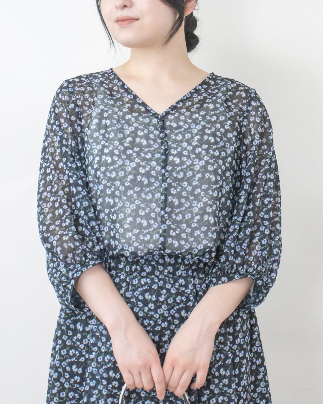 BLACK/BLUE　身長158㎝　着用サイズ：FREE