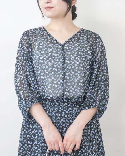 BLACK/BLUE　身長158㎝　着用サイズ：FREE