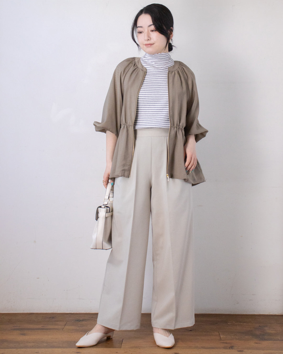 BEIGE　身長158㎝　着用サイズ：FREE