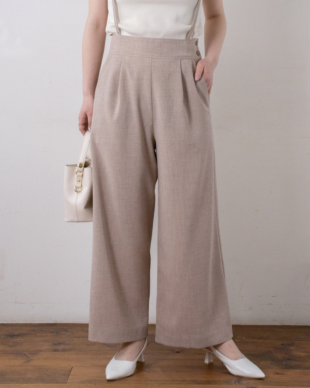 BEIGE　身長158㎝　着用サイズ：FREE