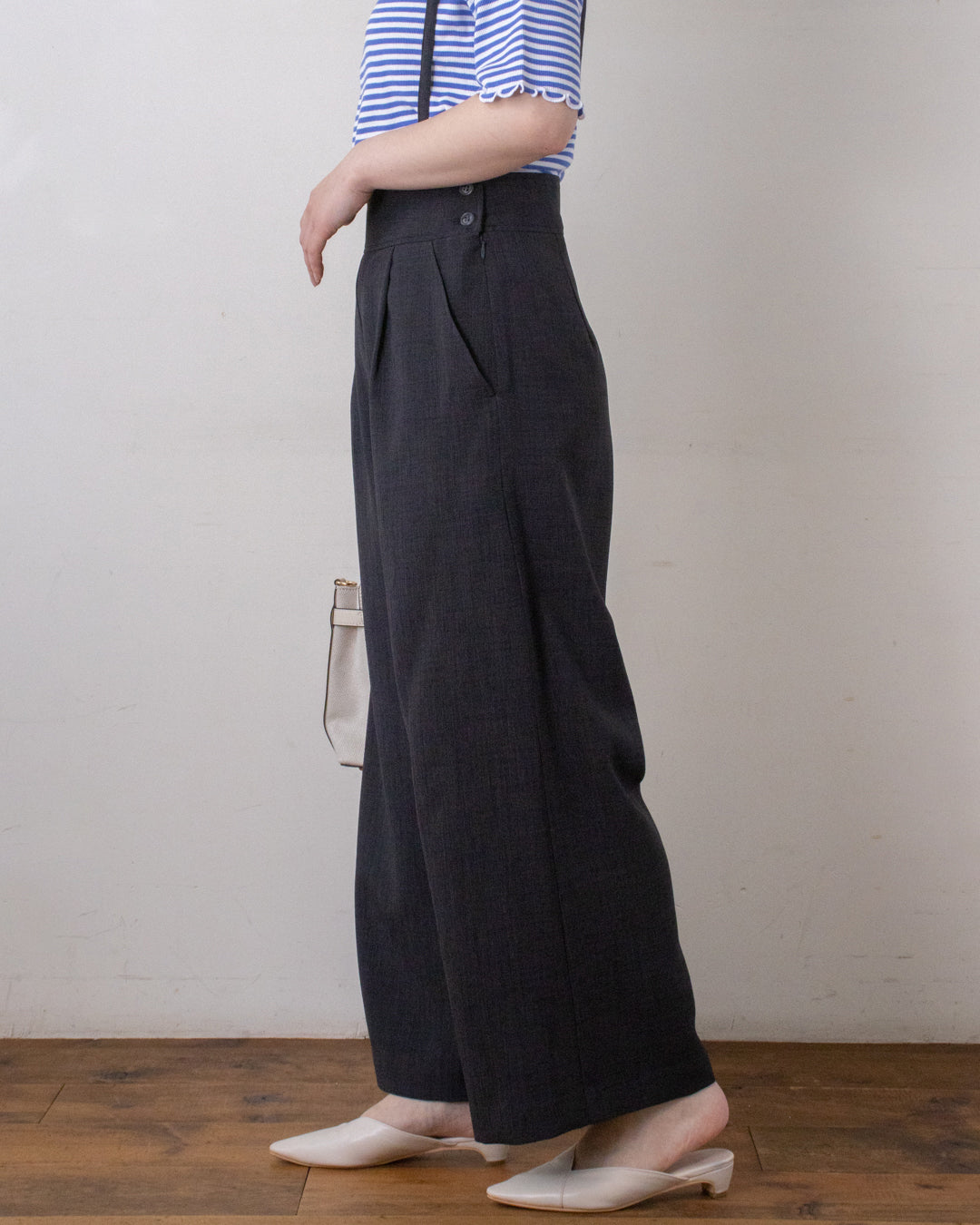 麻調サスペンダー付きパンツ