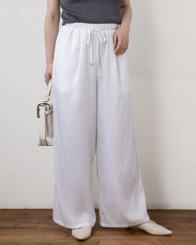OFFWHITE　身長158㎝　着用サイズ：Mトール