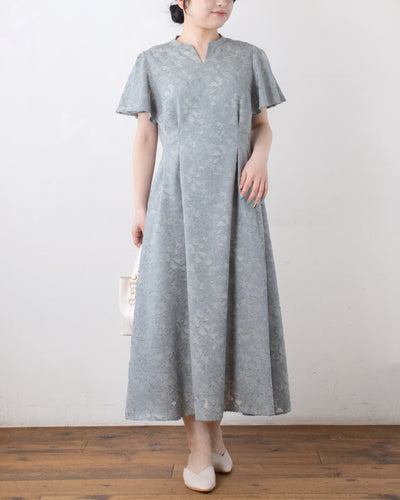 MINT　身長158㎝　着用サイズ：FREE