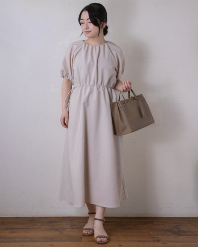 BEIGE　身長158㎝　着用サイズ：FREE
