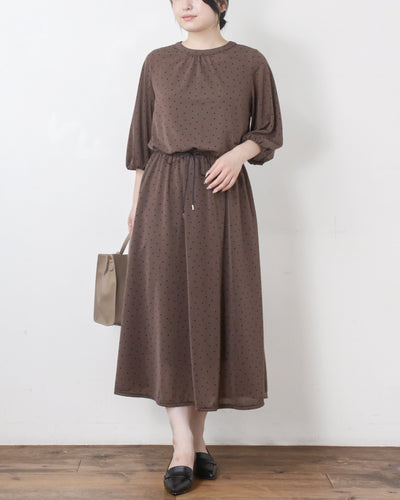 BROWN　身長158㎝　着用サイズ：FREE