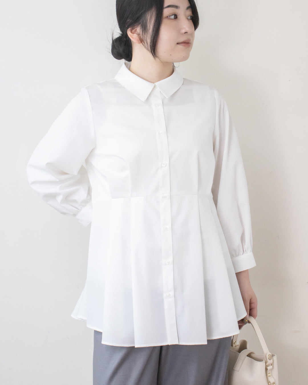 専用ページgommeフラワーベースヘムタックスカート、ブラウス 専用ページgommeフラワーベースヘムタックスカート、ブラウス