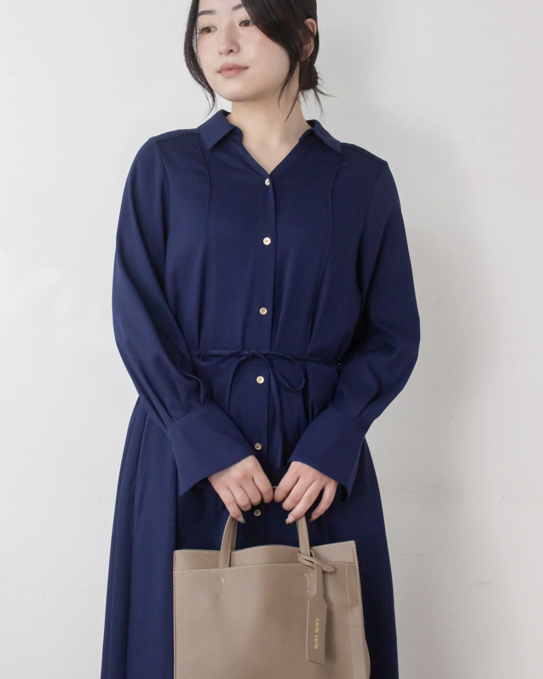 極美品 フォクシー フレアシャツワンピース パフスリーブ プリーツ ネイビー40 極美品 フォクシー フレアシャツワンピース パフスリーブ