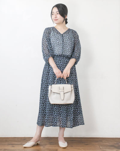 BLACK/BLUE　身長158㎝　着用サイズ：FREE