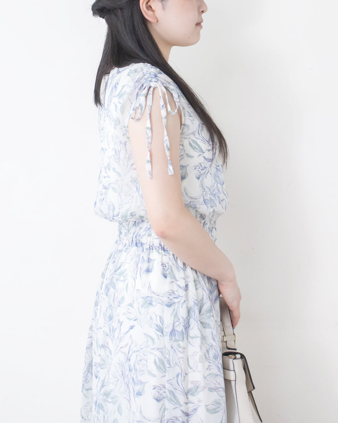 水彩花柄シャーリングワンピース – 3/4 スリークォーター オンラインストア