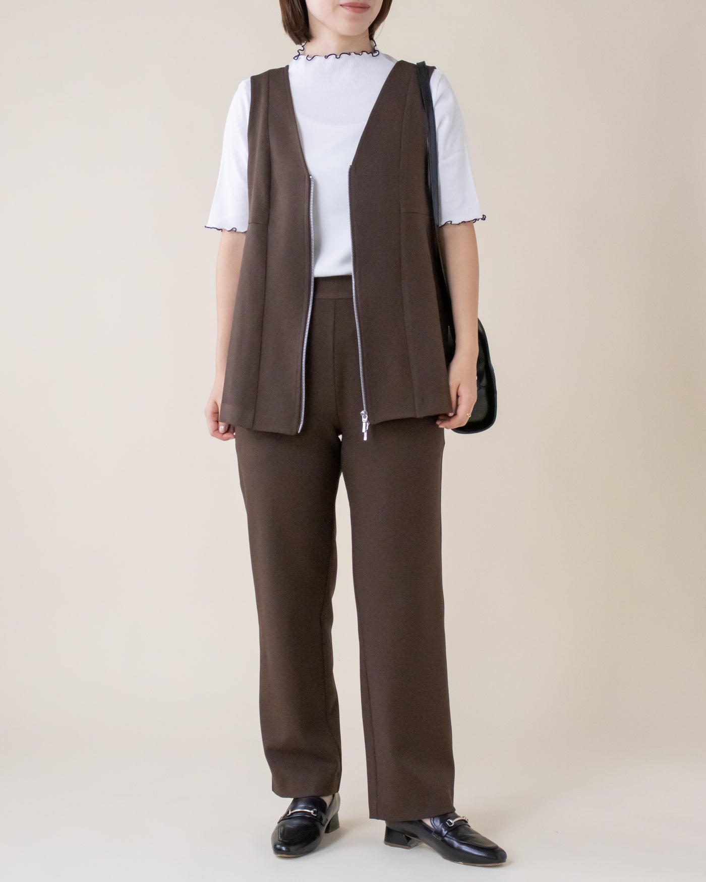 BROWN 身長159cm SIZE:M