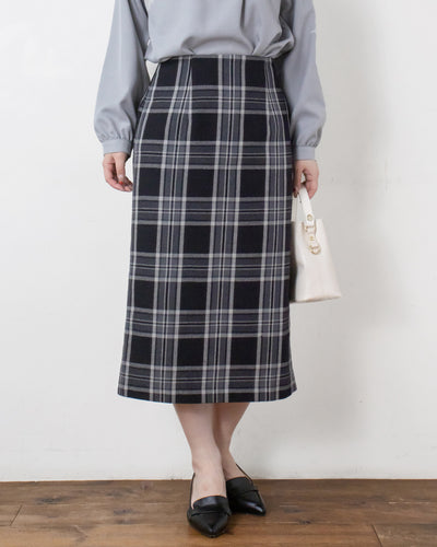 BLACK×GRAY　身長158㎝　着用サイズ：FREE