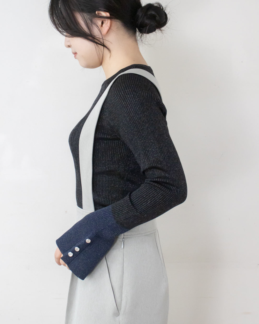 袖フレアラメニット