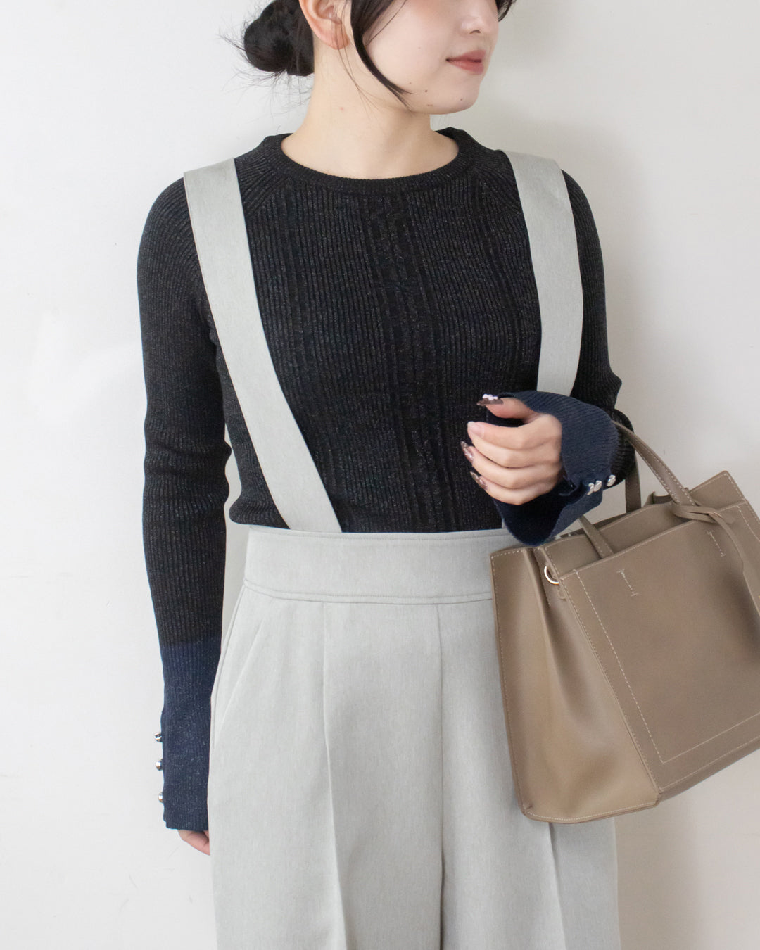 袖フレアラメニット