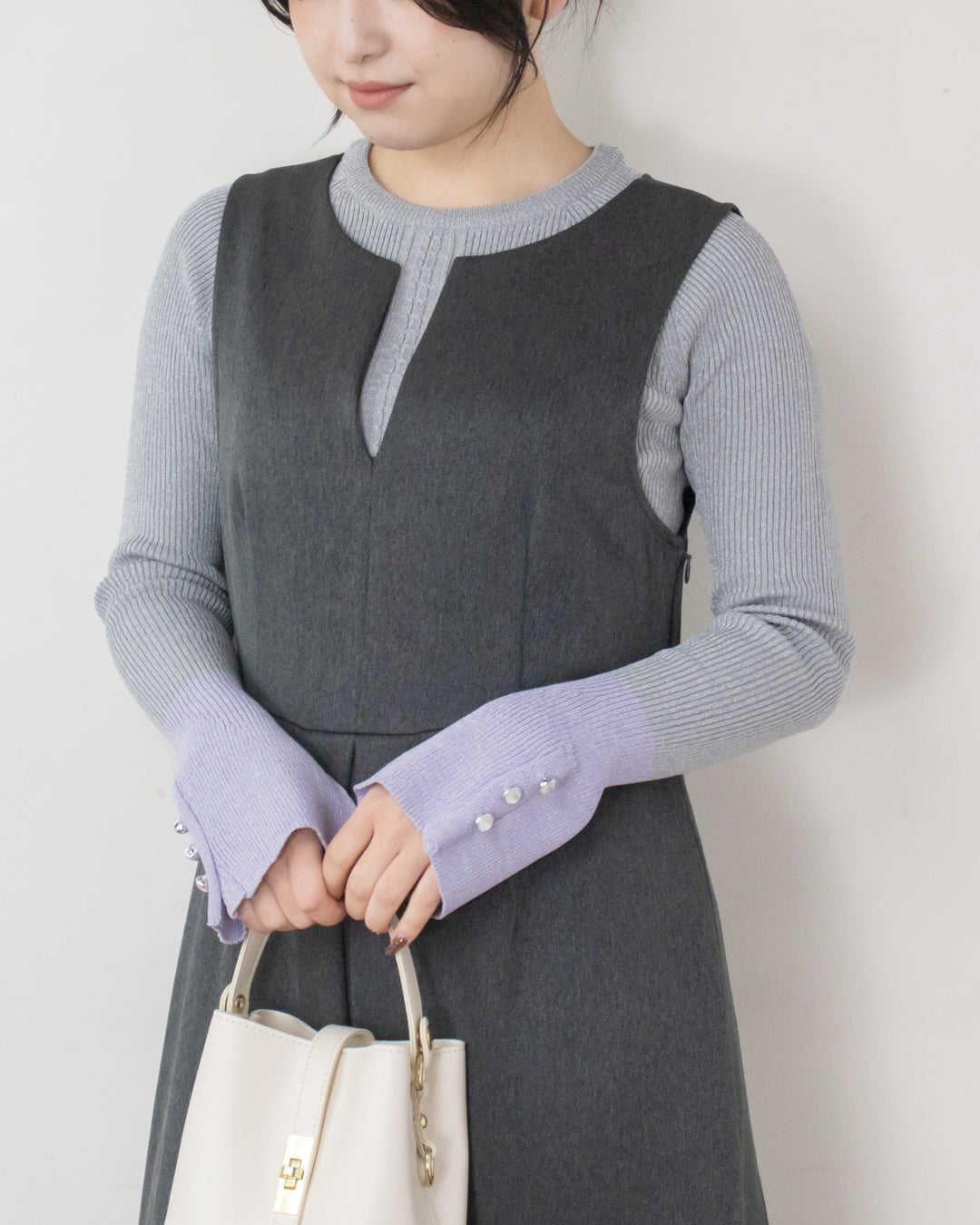 袖フレアラメニット