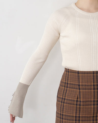 袖フレアラメニット