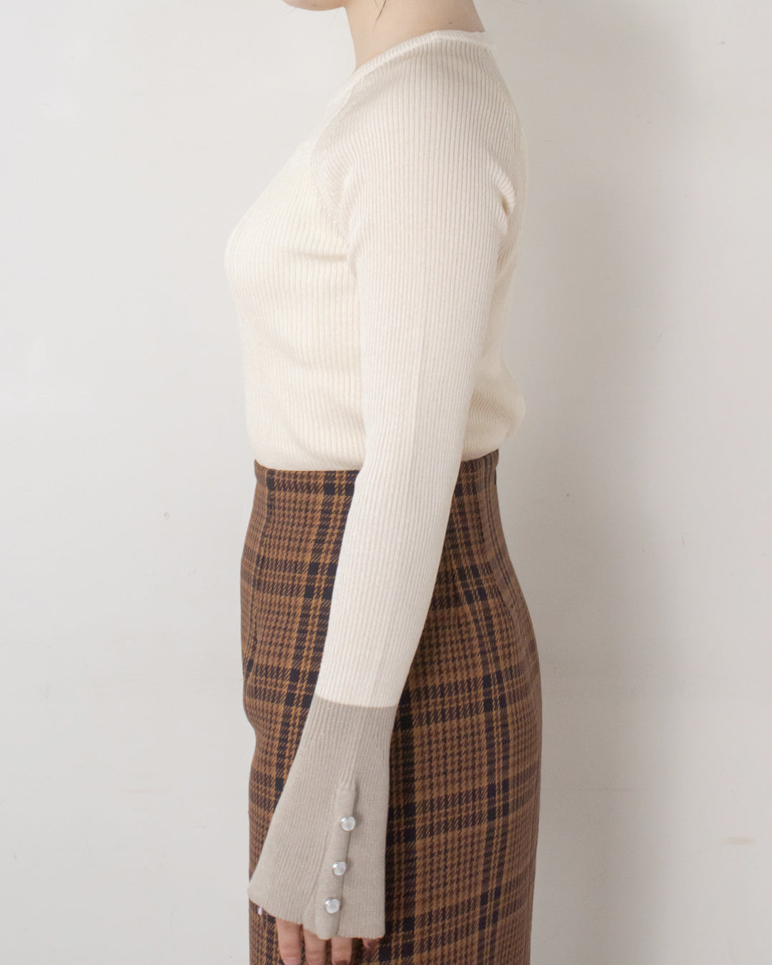 袖フレアラメニット