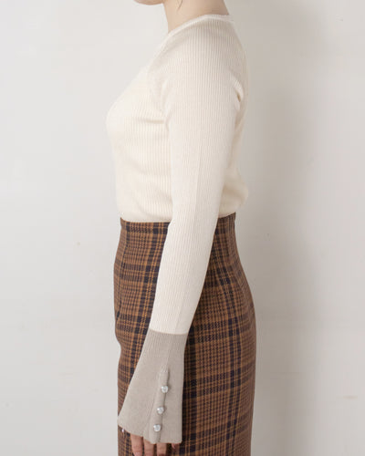 袖フレアラメニット