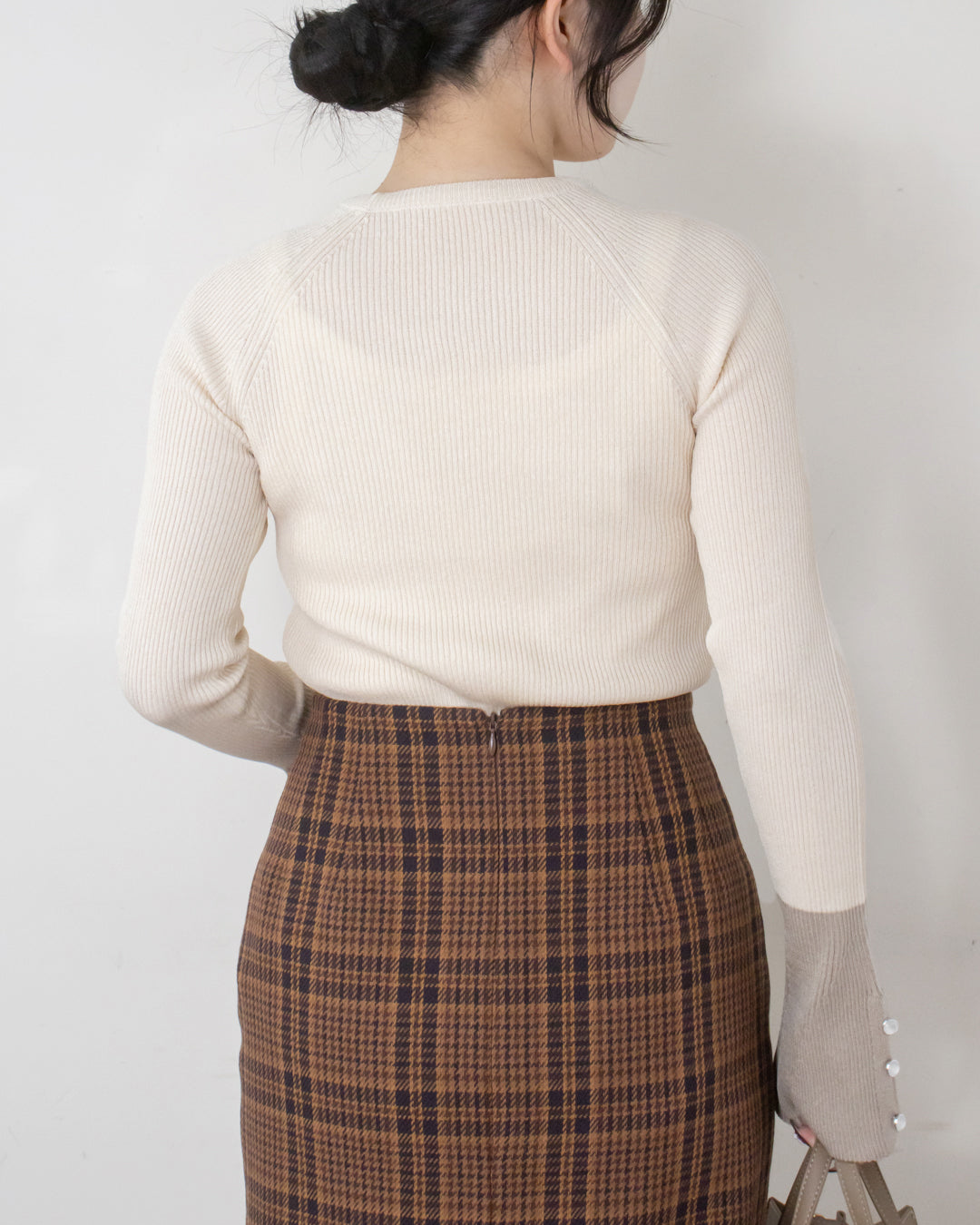 袖フレアラメニット