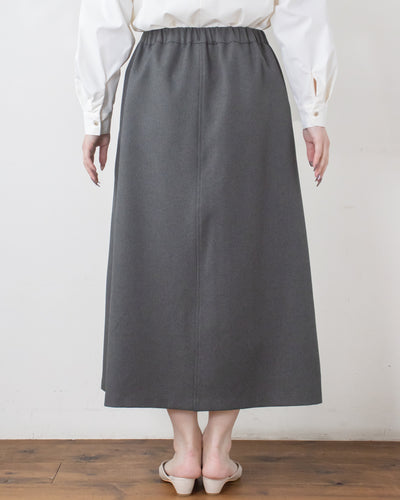サージタブ付きAラインスカート
