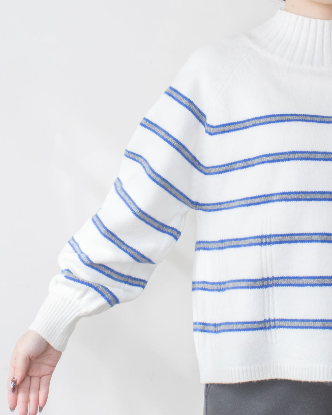 ウォッシャブルWネックプルオーバー