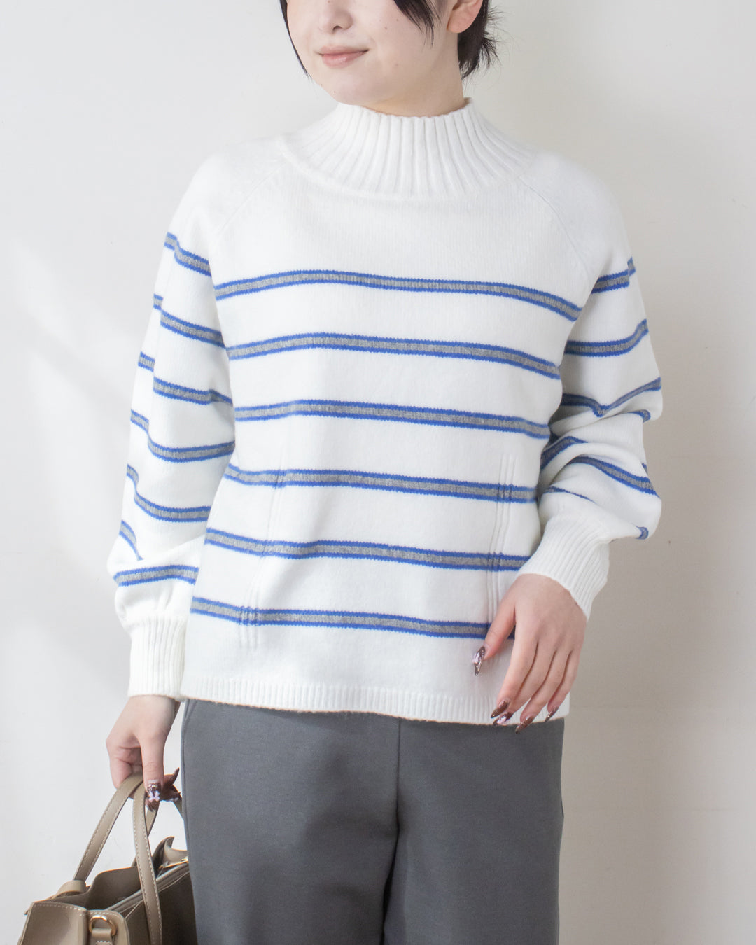 OFFWHITE×BLUE　身長158㎝　着用サイズ：FREE