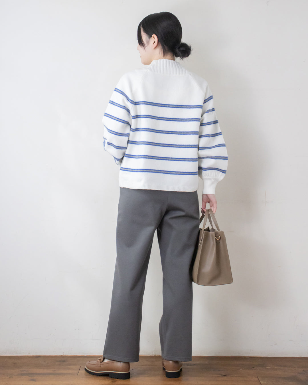ウォッシャブルWネックプルオーバー