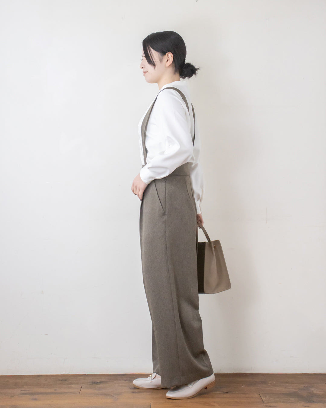 ツイルピンタックブラウス