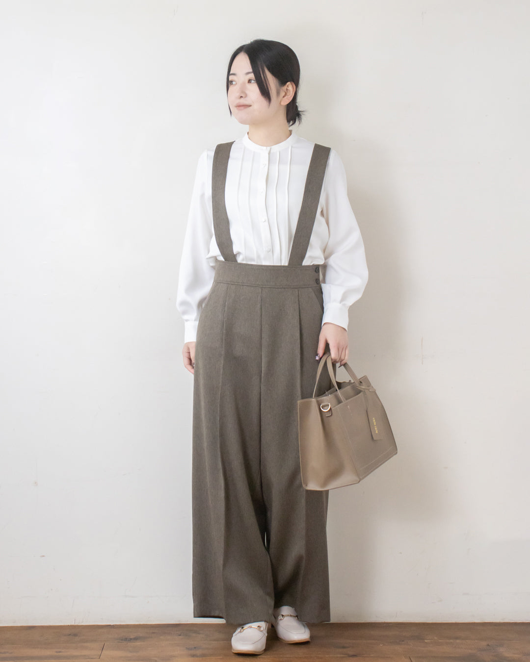 ツイルピンタックブラウス