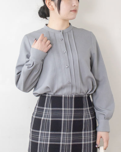 ツイルピンタックブラウス