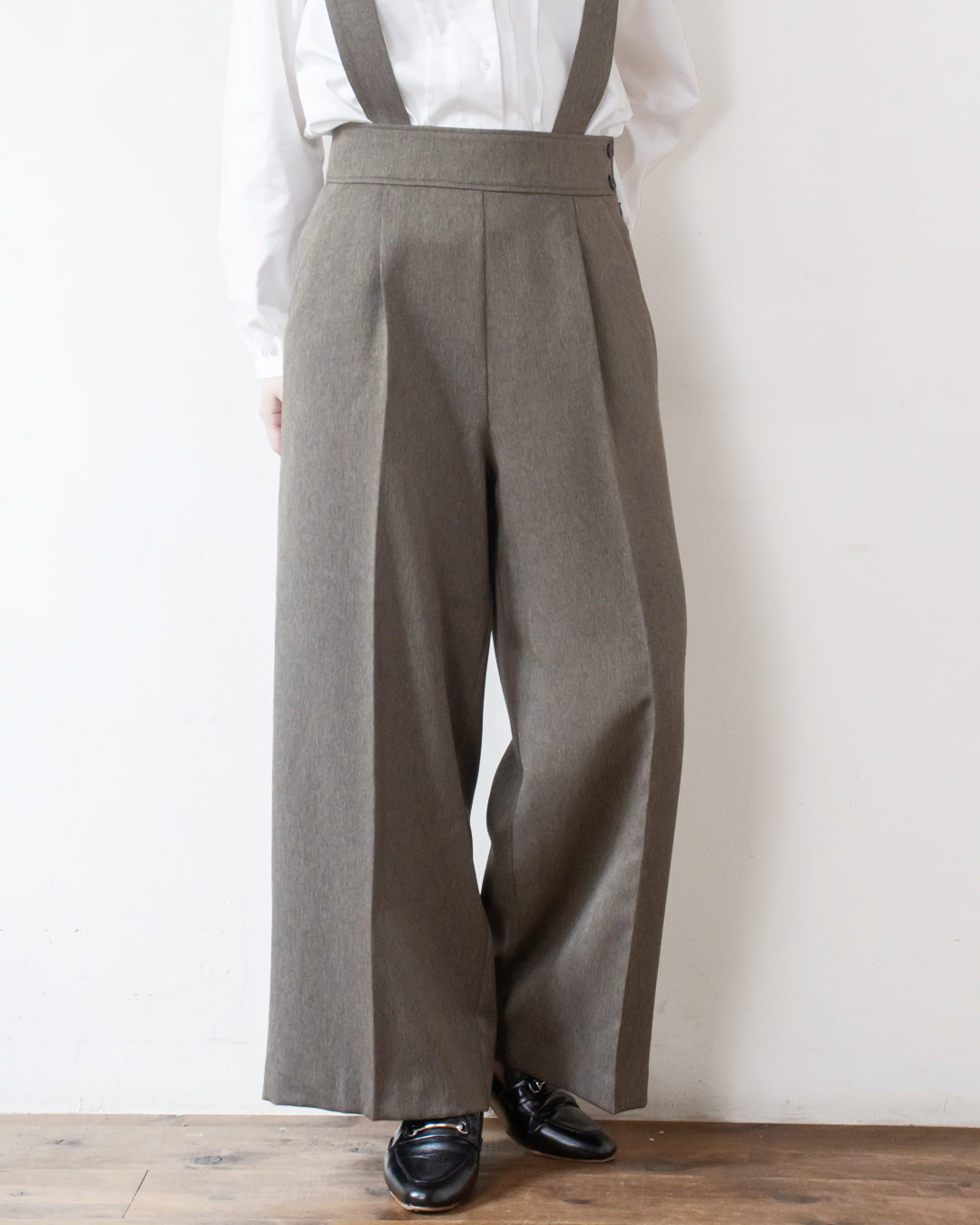 DARKBROWN　身長158㎝　着用サイズ：FREE