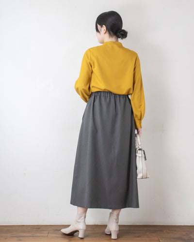 ツイルピンタックブラウス