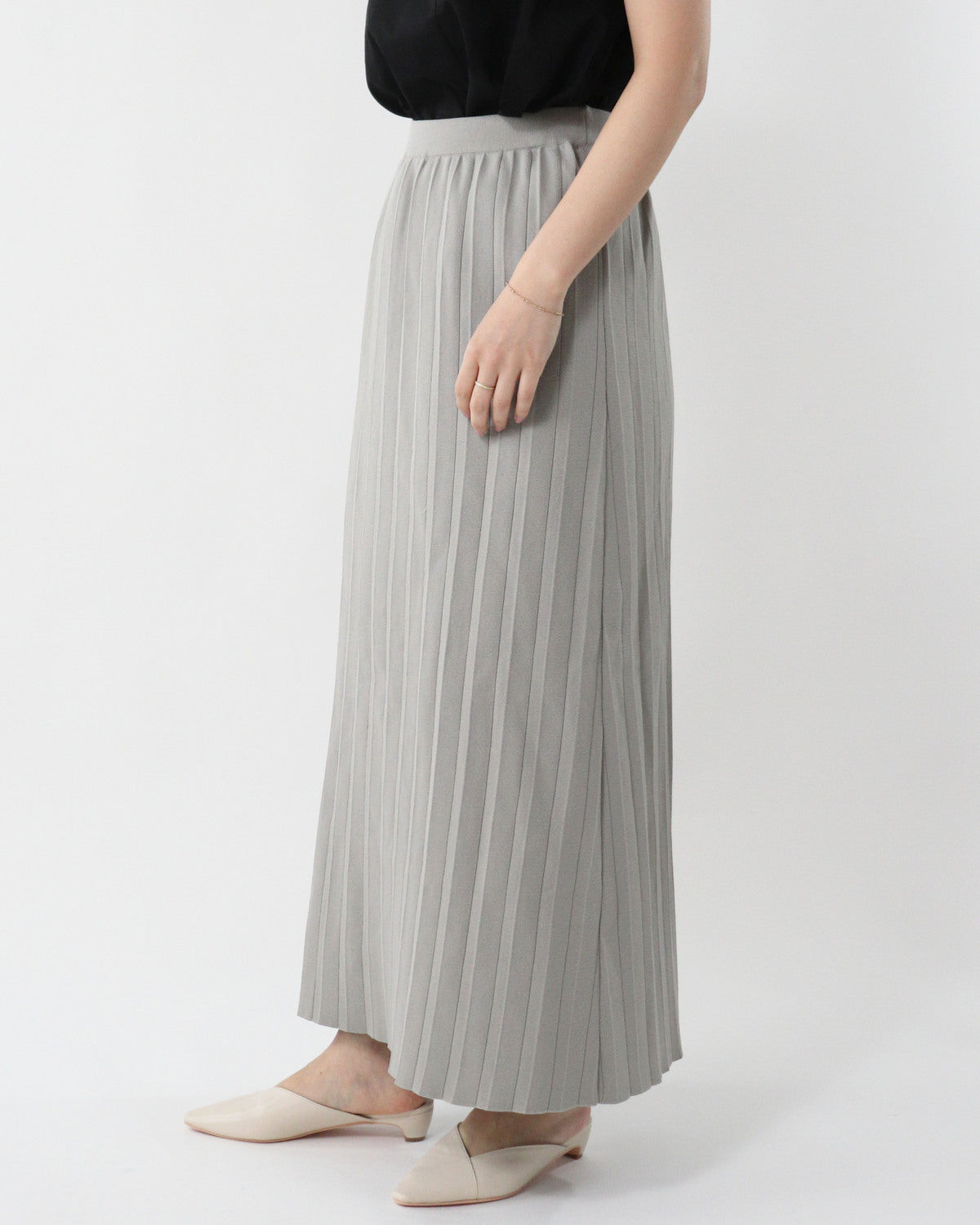 GRAYBEIGE モデル身長159㎝ 着用サイズ:FREE