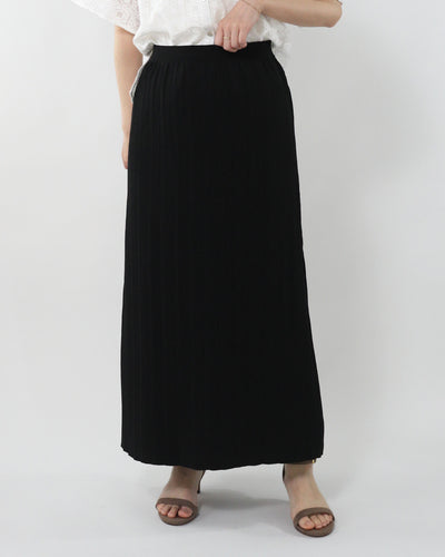 BLACK モデル身長159㎝ 着用サイズ:FREE